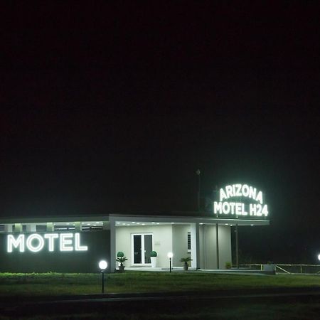 Arizona Motel Кастель Вольтурно Экстерьер фото